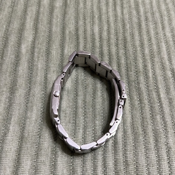 Bulova Stainless Steel, Silver Women’s Watch. - Picture 4 of 7